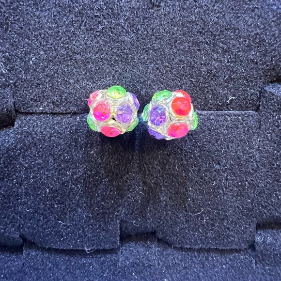 Jewelry - Stud Earings